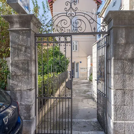 Casa de hóspedes Victoria Luxury - Downtown