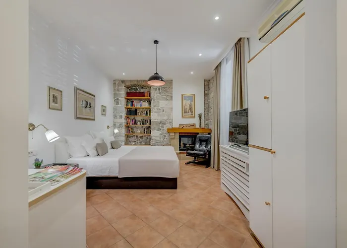 بيت ضيافة Victoria Luxury - Downtown 4*