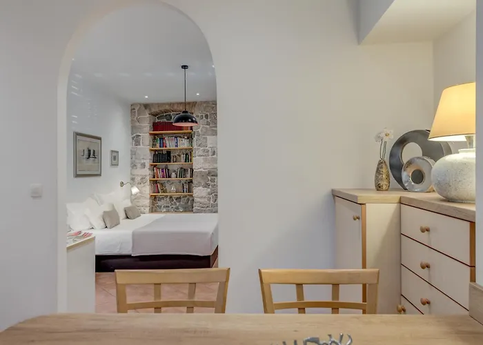 Victoria Luxury - Downtown بيت ضيافة