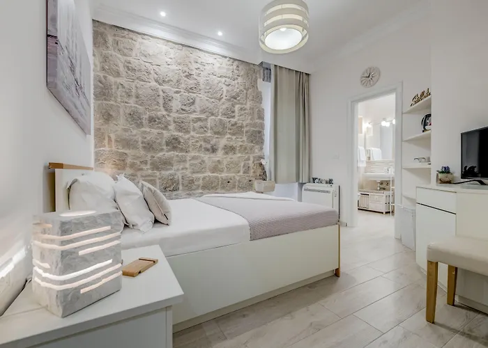 Victoria Luxury - Downtown