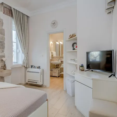 Victoria Luxury - Downtown