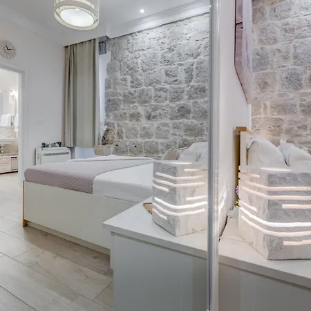 Gostinjska kuća Victoria Luxury - Downtown