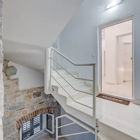 Gostinjska kuća Victoria Luxury - Downtown