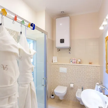 Victoria Luxury - Downtown بيت ضيافة 4*