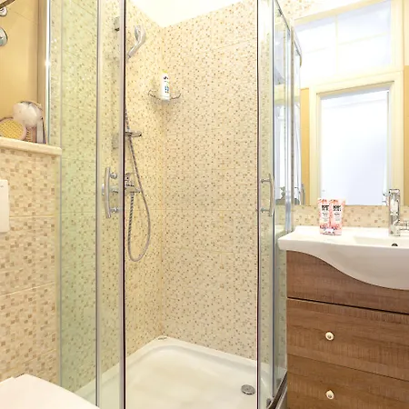 بيت ضيافة Victoria Luxury - Downtown سبليت
