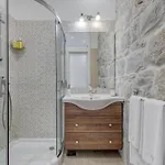 Victoria Luxury - Downtown 4*