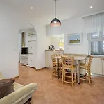 Victoria Luxury - Downtown Gasthuis 4*