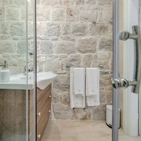 Victoria Luxury - Downtown Affittacamere 4*