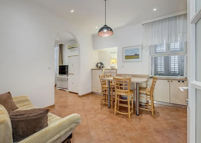 Victoria Luxury - Downtown Konukevi 4*